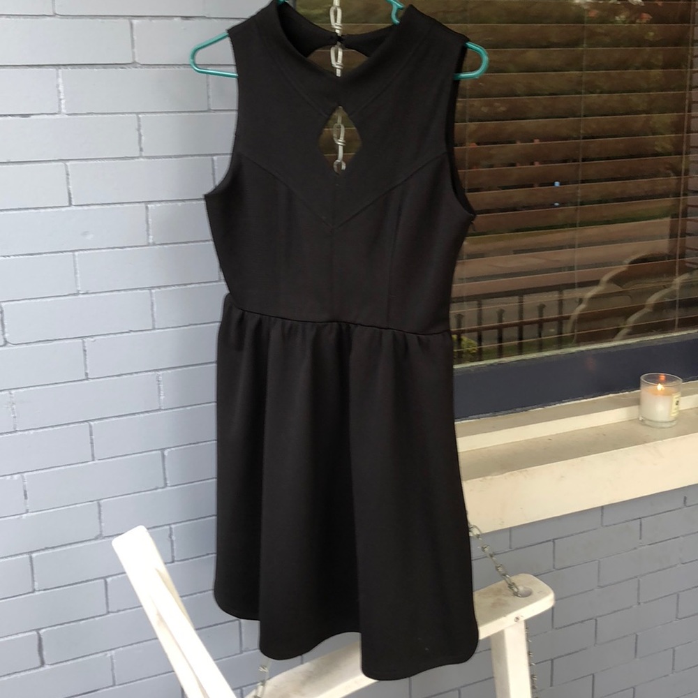 Black Keyhole Party Dress